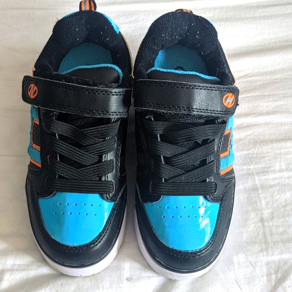 Heelys Boys Size 12 (Youth) Light-Up Skate Shoes